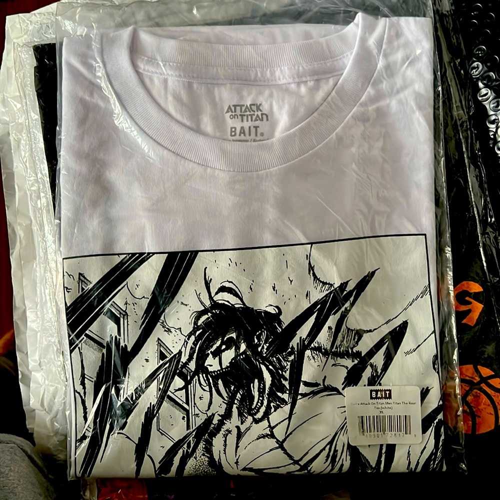 BAIT x Attack on Titan The Roar T XL